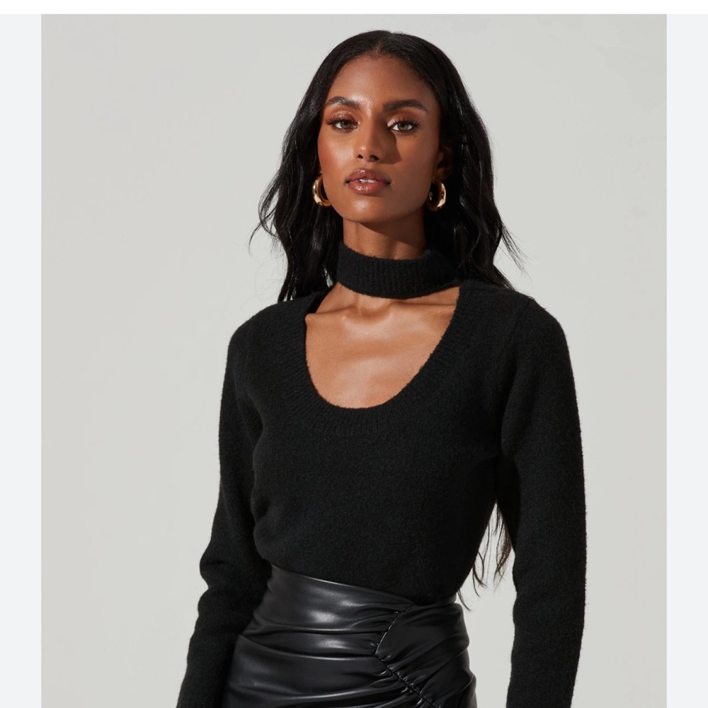 Worn once, black mock neck ASTR the Label sweater!!